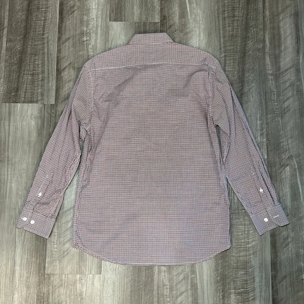 Neiman Marcus Modern Fit Long Sleeve Button Down - Large